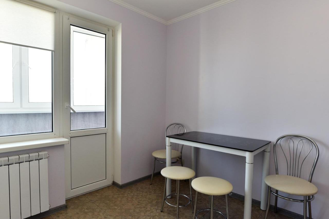 Apartament On Vasylia Lypkivskoho 24 Kyiv Exterior foto